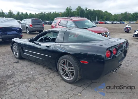 2003 Chevrolet Corvette z USA, uszkodzony, nr VIN 1G1YY22G935124737